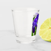 Lila Iris-Blume Schnapsglas (Links)