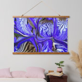 Lila Iris-Blume Wandteppich Mit Holzrahmen (Schlafzimmer)