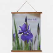 Lila Iris botanisches fotografisches Floral Wandteppich Mit Holzrahmen (Vorderseite)