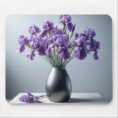 Lila Iris Bouquet in Pewter Vase Mousepad (Vorne)