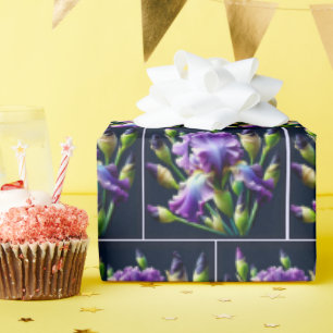Lila Iris Bouquets auf schwarz Geschenkpapier