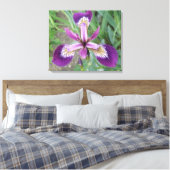 Lila Iris Canvas Print Leinwanddruck (Insitu (Schlafzimmer))