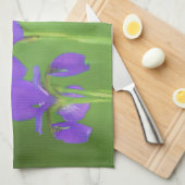 Lila Iris-Malerei - Original Blume Kunst Handtuch (Viertel Falte)