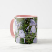 Lila Iris mit leiser Inspiration Tasse (Vorderseite Links)