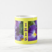lila Iris nah Kaffeetasse (Mittel)