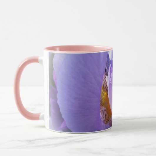 lila Iris Tasse (Links)