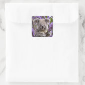Lila Jacaranda Koala Bear, Quadratischer Aufkleber (Tasche)