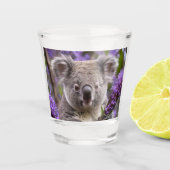 Lila Jacaranda Koala Bear, Schnapsglas (Vorderseite)