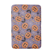 Lila Jack-O-Lantern Halloween-Muster Badematte (Vorderseite Vertikal)