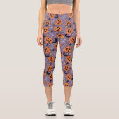 Lila Jack-O-Lantern Halloween-Muster Capri Leggings (Vorderseite)