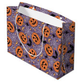 Lila Jack-O-Lantern Halloween-Muster Große Geschenktüte (Rückseite Schrägansicht)