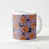 Lila Jack-O-Lantern Halloween-Muster Jumbo-Tasse (Vorderseite Rechts)