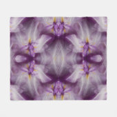 Lila japanische Iris-Blume Abstrakt Fleecedecke (Vorderseite (Horizontal))