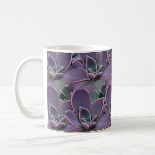 Lila Kaffeetasse (Links)