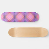 Lila Kariertes Skateboard (Horizontal)
