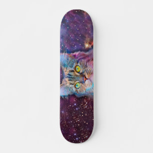 Lila Katze im All Skateboard
