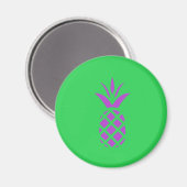 Lila Kiefernapfel in Grün. Magnet (Vorderseite/Rückseite)