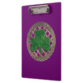 Lila Kleeblatt auf der Tafel Klemmbrett (Links)