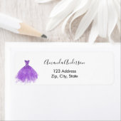 Lila Kleid Weiß elegante Rücksendeadresse (Insitu)