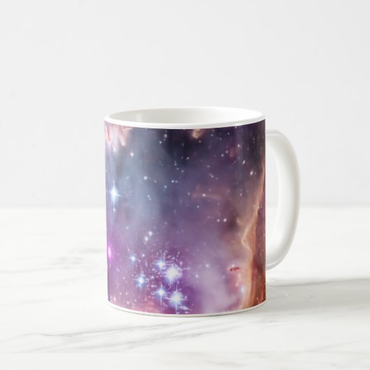 Lila Kleine magellanische Cloud Kaffeetasse (VorderseiteRechts)