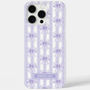 Lila Koketten Schleifen auf gestreiften Monogramme iPhone 16 Pro Max Hülle