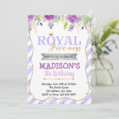 Lila königliche fiveness Party Einladung (Stehend Vorderseite)