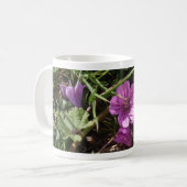 Lila Kranesbill Kaffeetasse (Vorderseite Links)