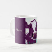 Lila Kuh Flug-Tasse absolut vielleicht erwägend Kaffeetasse (Vorderseite Links)
