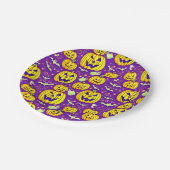 Lila Kürbis und Fledermäuse Halloween Pappteller (Schrägansicht)