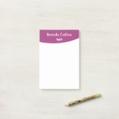 Lila Kurve und weißer Druck Post-it Klebezettel (Auf Schreibtisch)