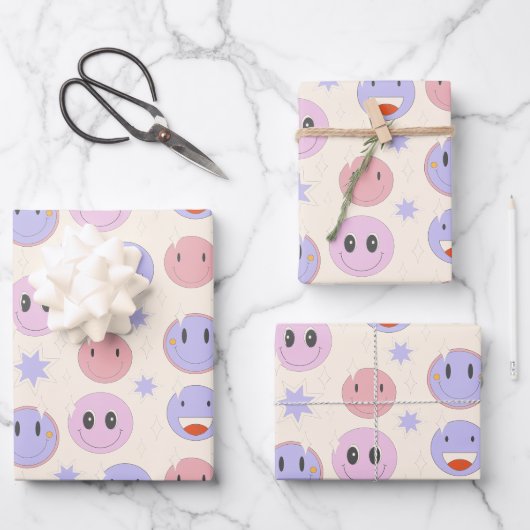 Lila Lächelmuster Geschenkpapier Set (Vorderseite)