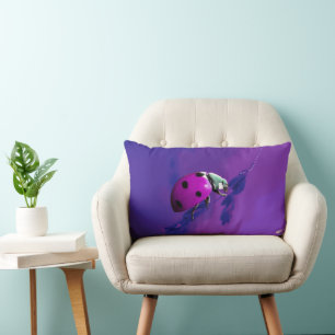 Lila Ladybug Lendenkissen