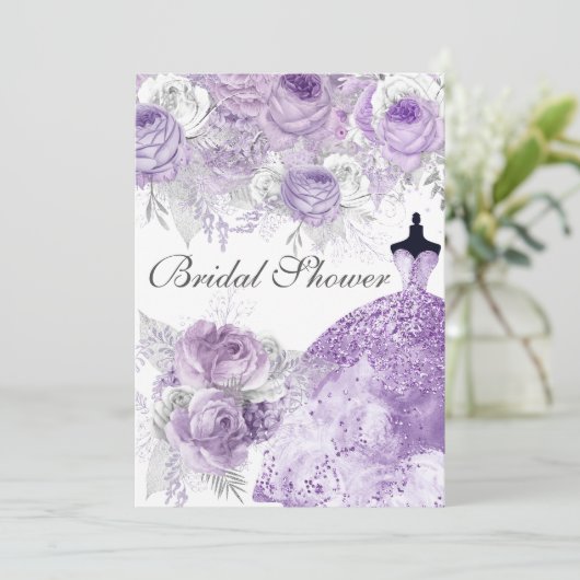 Lila Lavendel Rose Dress Brautparty Einladung (Stehend Vorderseite)