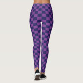 Lila Leggings an der Tafel (Rückseite)