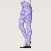 Lila Leggings im Zickzack Herringbone-Stil (Links)