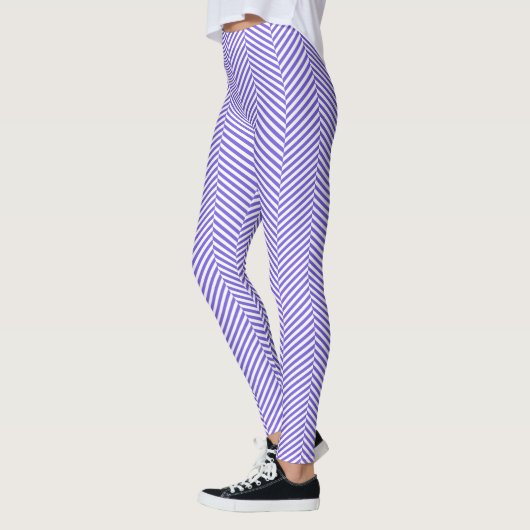 Lila Leggings im Zickzack Herringbone-Stil (Links)