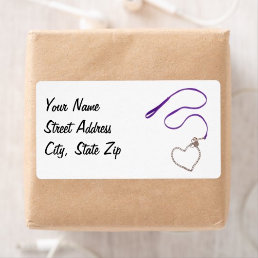 Lila Leine und Herzkette (Insitu)