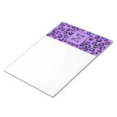 Lila Leopard Print Custom Monogram. Notizblock (angewinkelt)