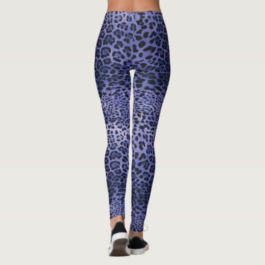 Lila Leopardrucke Leggings (Rückseite)