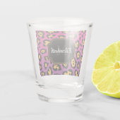 Lila Leopardrucke Schnapsglas (Rückseite)