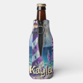 Lila Leuchtturm mit Foxglove & Iris Personalisiert Flaschenkühler (Flasche Rückseite)
