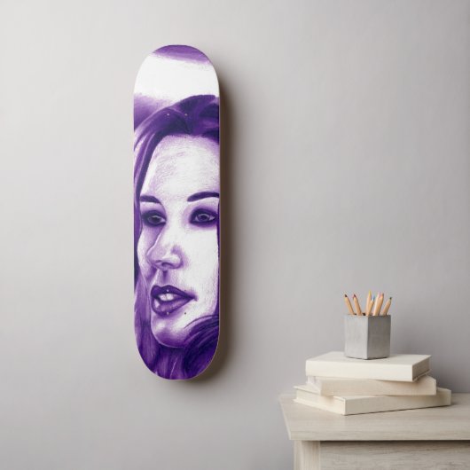Lila Leute Frauen Portrait Originelle Kunst Skateboard (Wandkunst)