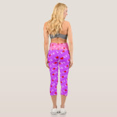 Lila LIEBE Herzdesign Modernes Chic Elegante Capri Leggings (Rückseite)