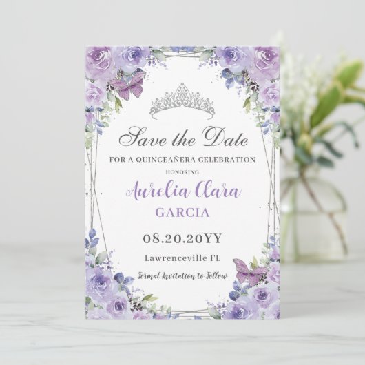 Lila Lilac Floral Quinceañera Sweet 16 Silver Save The Date (Stehend Vorderseite)