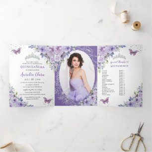 Lila Lilac Floral Silver Quinceañera 15 Fotos Dreifach Gefaltete Einladung