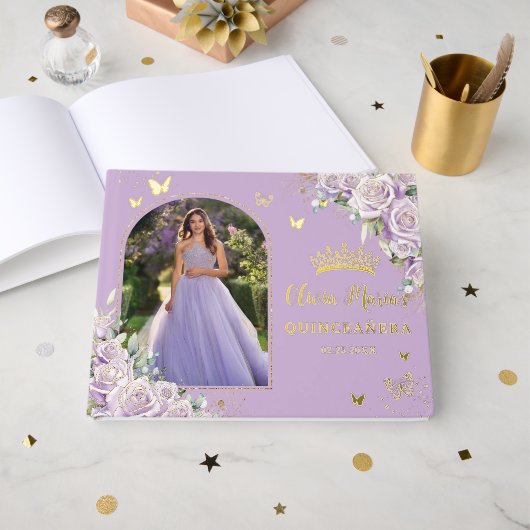 Lila Lilac Rose Floral Gold Quinceañera Foto Gästebuch (Vorderseite offen)