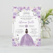 Lila Lilac White Floral Silver Quinceañera XV 16 Einladung (Stehend Vorderseite)