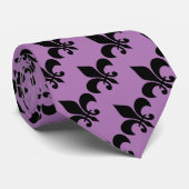 Lila Lilie Krawatte (Gerollt)