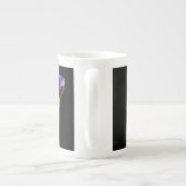 Lila Lilien Porzellantasse (Rückseite)