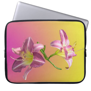 lila Lilienblüten Laptopschutzhülle